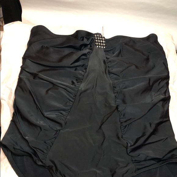 “Audrey” One-piece swimsuit by Bravissimo - Picture 2 of 10